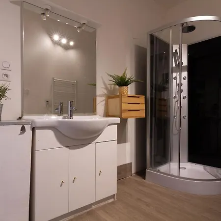 Maison De Village Apartment